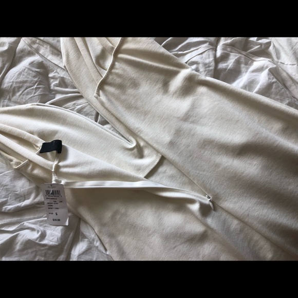 White Bodycon Dress with Deep V (NWT) - Picture 4 of 4